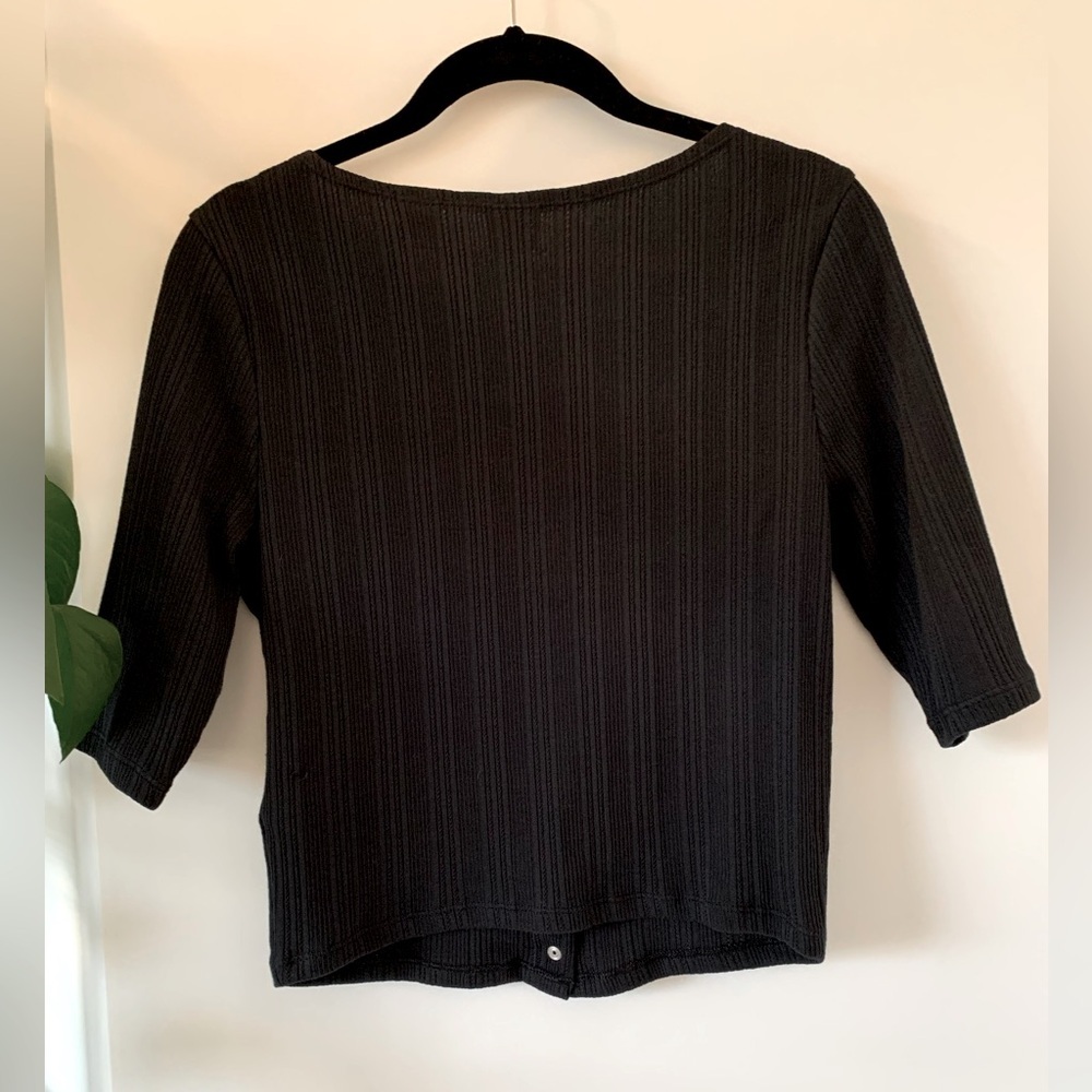 LEVI’S Black Ribbed snap button Crop Top - Picture 4 of 8